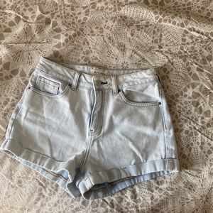 Pacsun high rise mom short 25 light wash